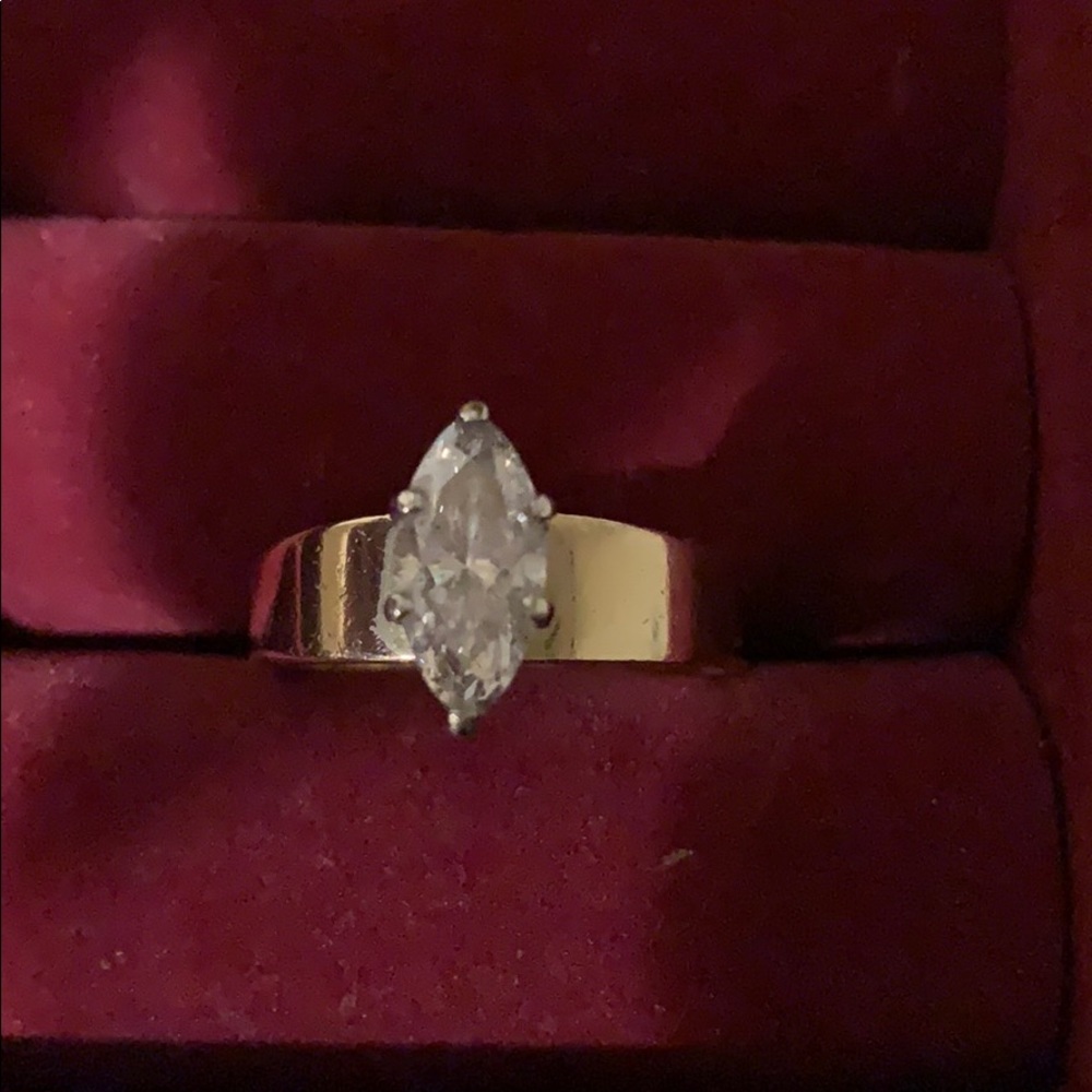 Ladies 💍 - Picture 2 of 4